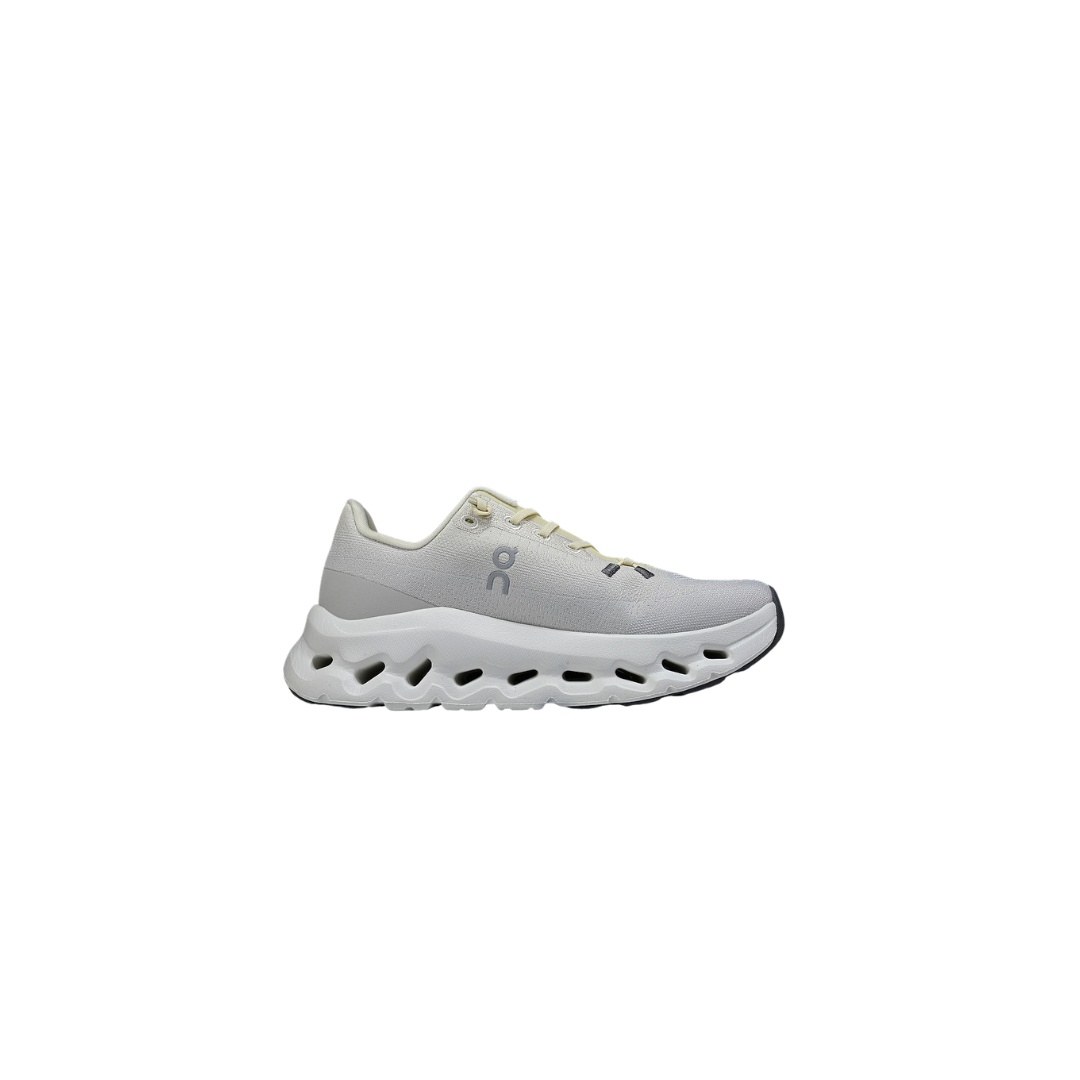 On Running Cloudtilt Beige and White Casual Shoes — Bild 4